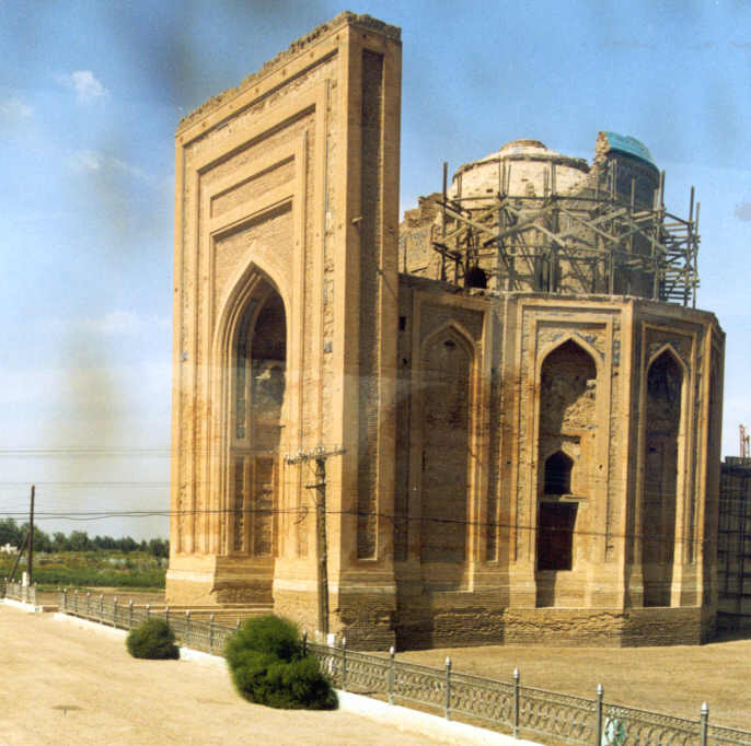 Torebeg Khanym Mausoleum -<br>
		taken through bus window 